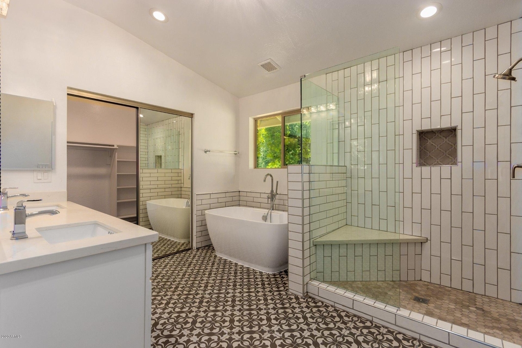 719 E Fairway Drive - Photo 26