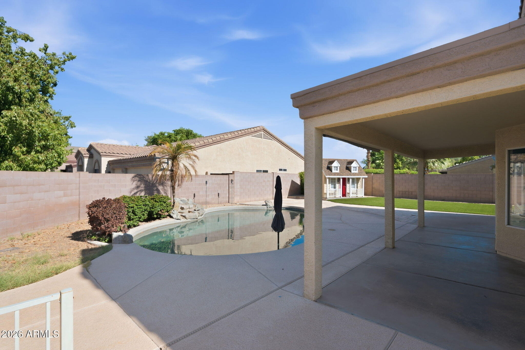 720 S Sabrina Street - Photo 18