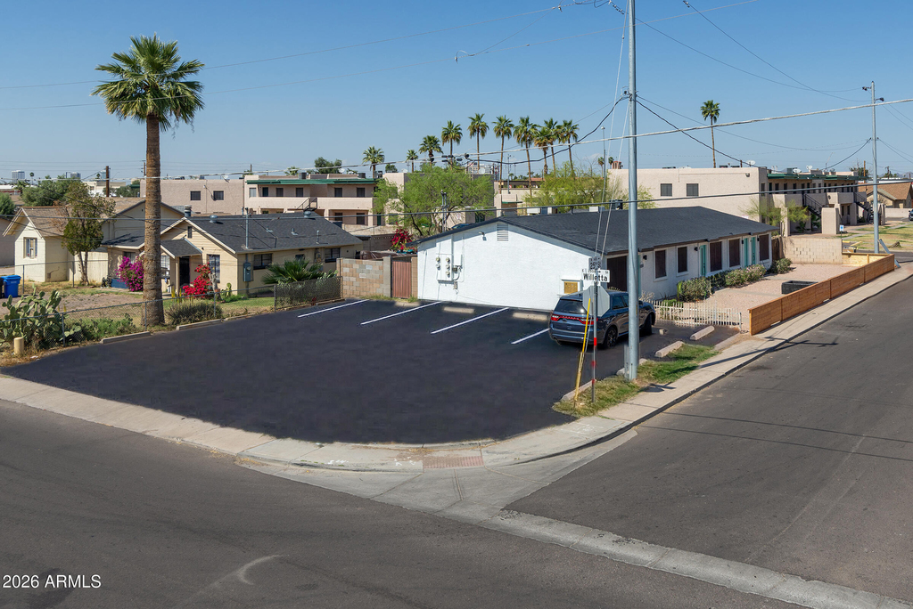 2444 E Willetta Street - Photo 5