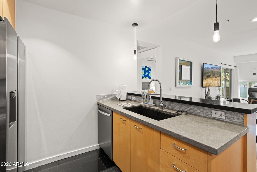 1111 W University Drive - Photo 7