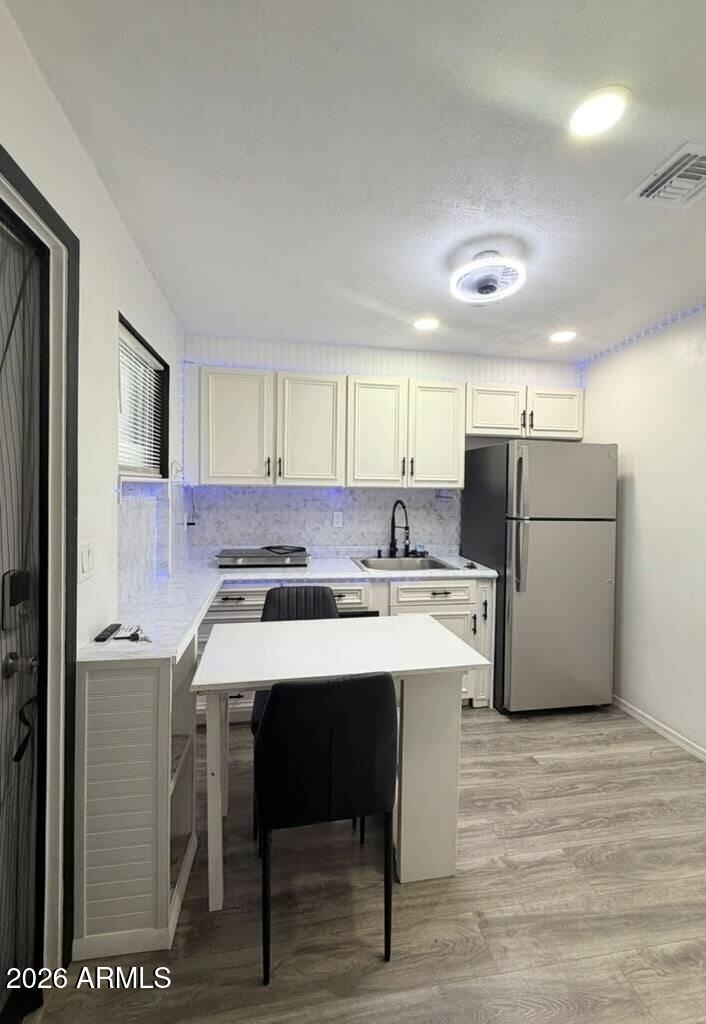 7529 W Comet Avenue - Photo 2