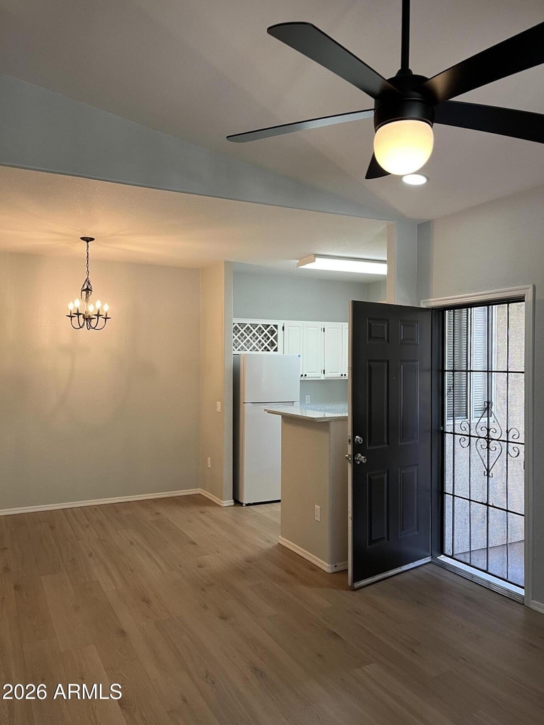 2929 W Yorkshire Drive - Photo 13