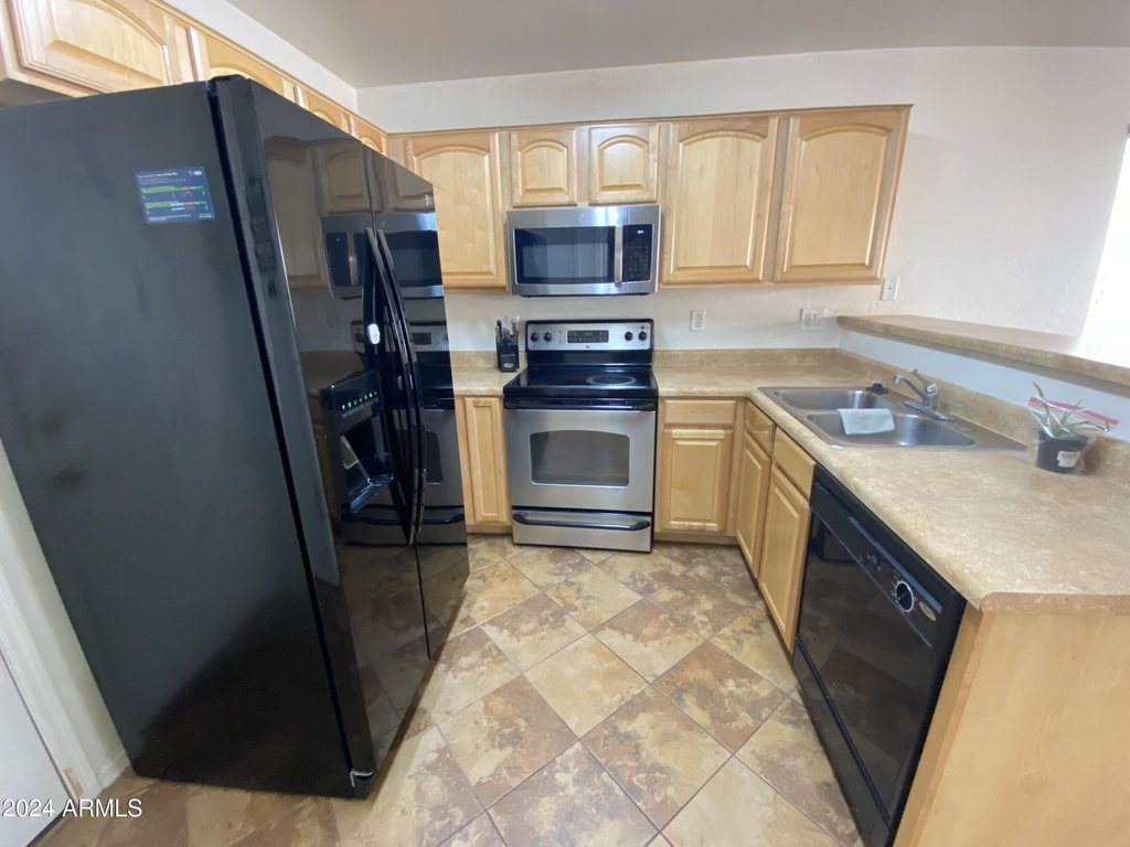 6724 N 129th Lane - Photo 10