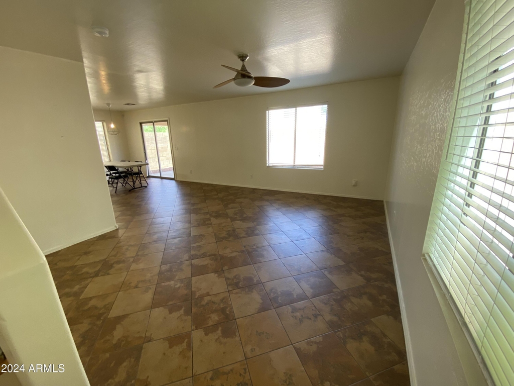 6724 N 129th Lane - Photo 2