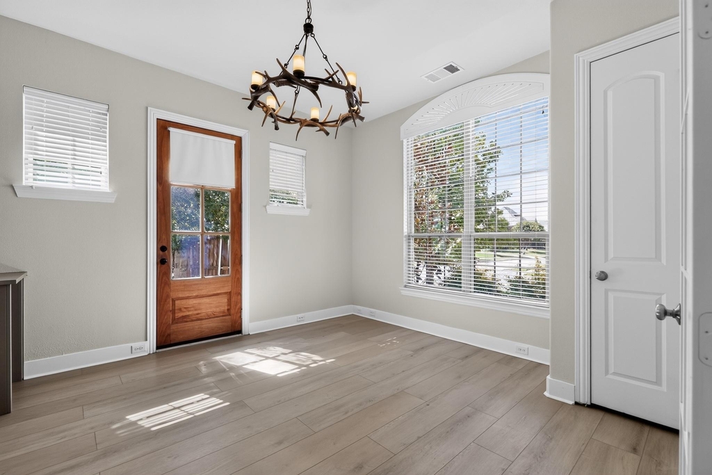 3131 Callander - Photo 25