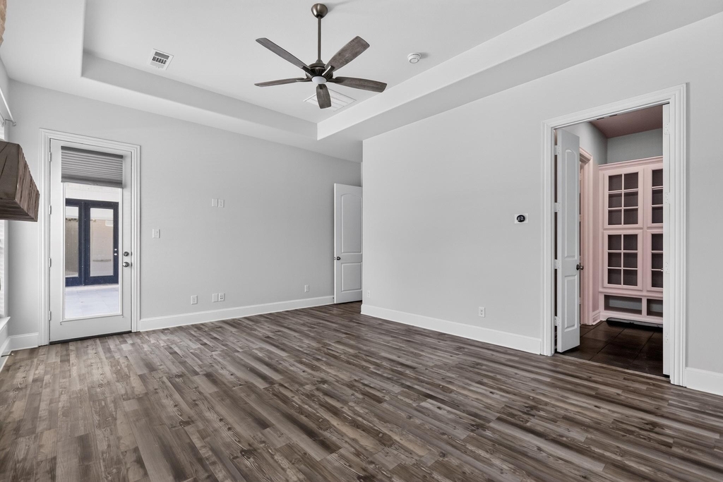3131 Callander - Photo 18