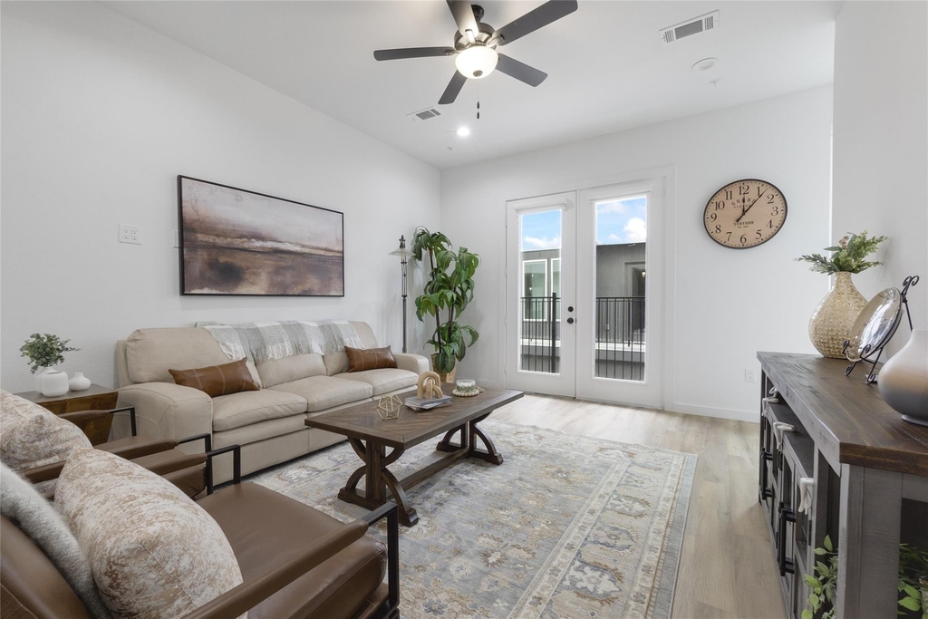 4314 Roseland Avenue - Photo 9
