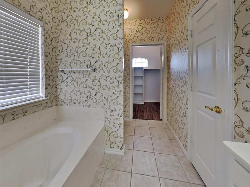 1829 Carver Drive - Photo 10