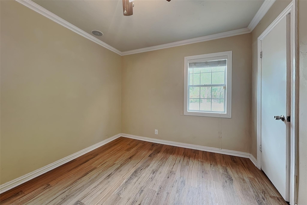 805 Aransas Drive - Photo 10