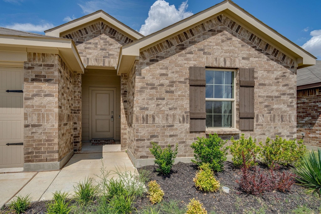 16424 Milwaukee Street - Photo 1