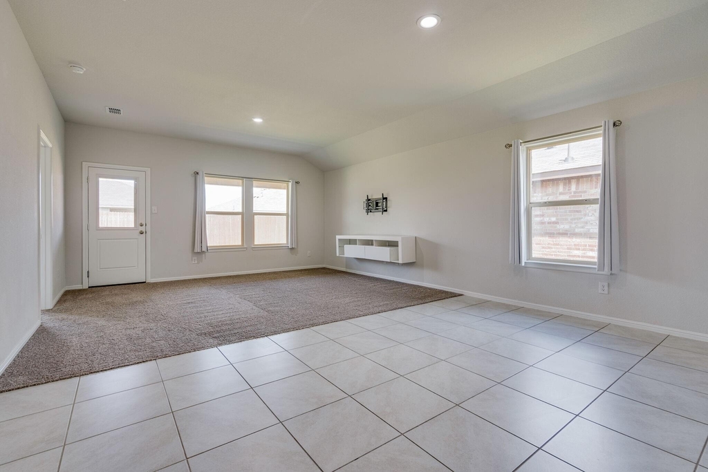 16424 Milwaukee Street - Photo 8