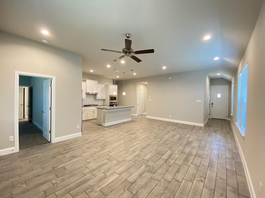 2312 Redwing Drive - Photo 7
