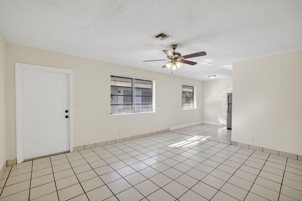 2500 Sw 18th Terrace - Photo 16
