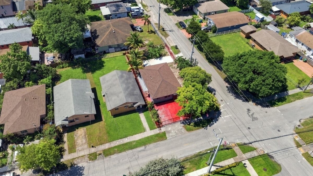 4952 Nw 21st Avenue - Photo 40
