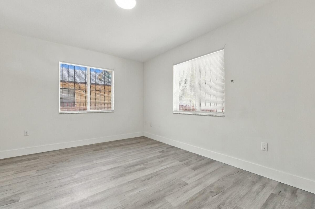 4952 Nw 21st Avenue - Photo 21
