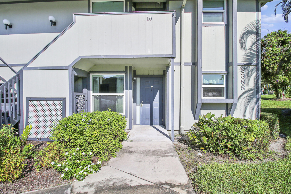 8388 Se Croft - Photo 0