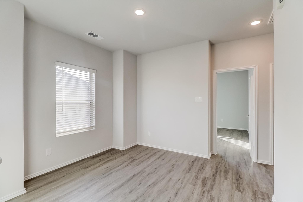 5528 Calm Waters Court - Photo 8