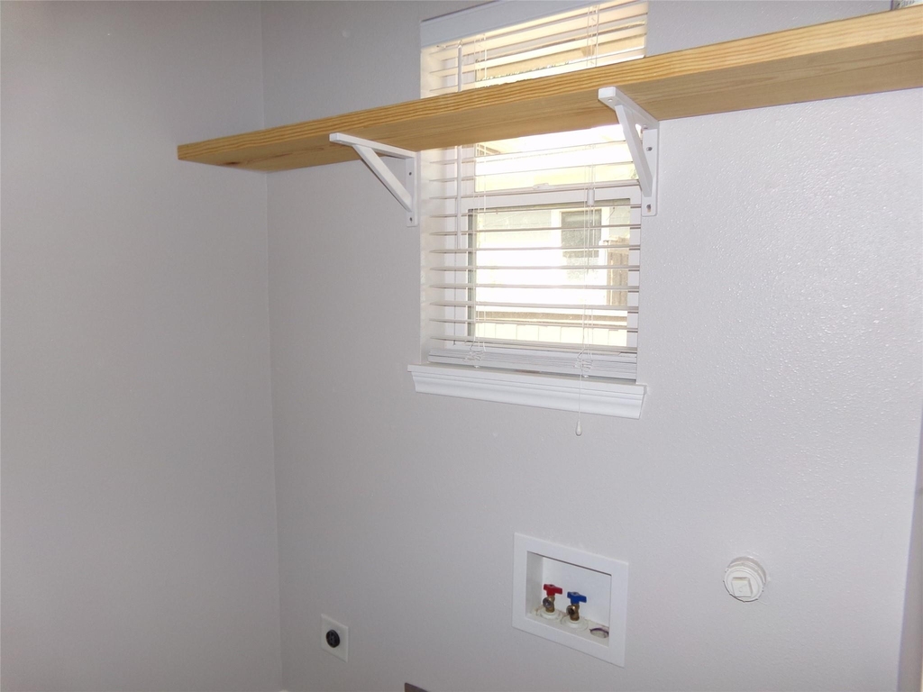 719 S Clinton Avenue - Photo 3