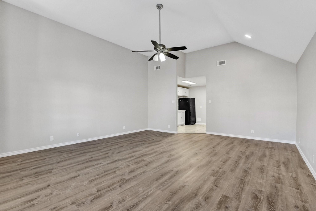 914 W Houston Street - Photo 4