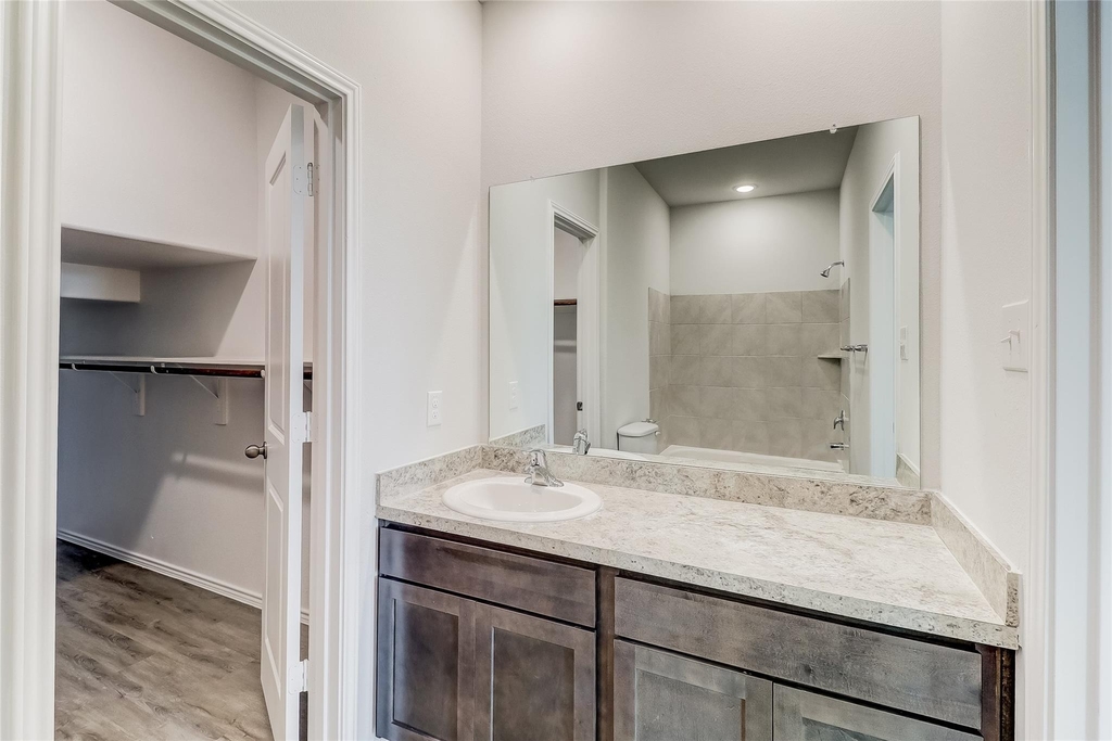 1300 Esther Lane - Photo 9