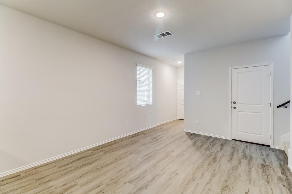 1300 Esther Lane - Photo 5