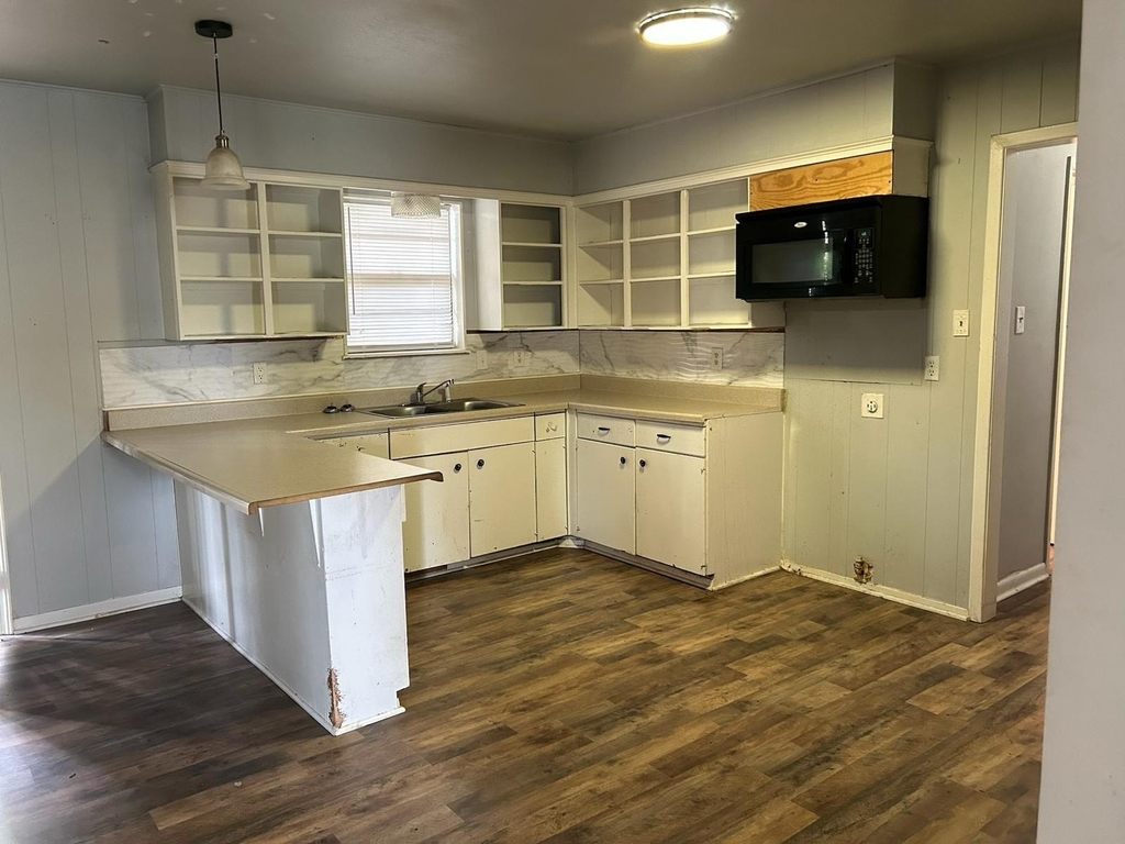 117 N Broadway Street - Photo 4