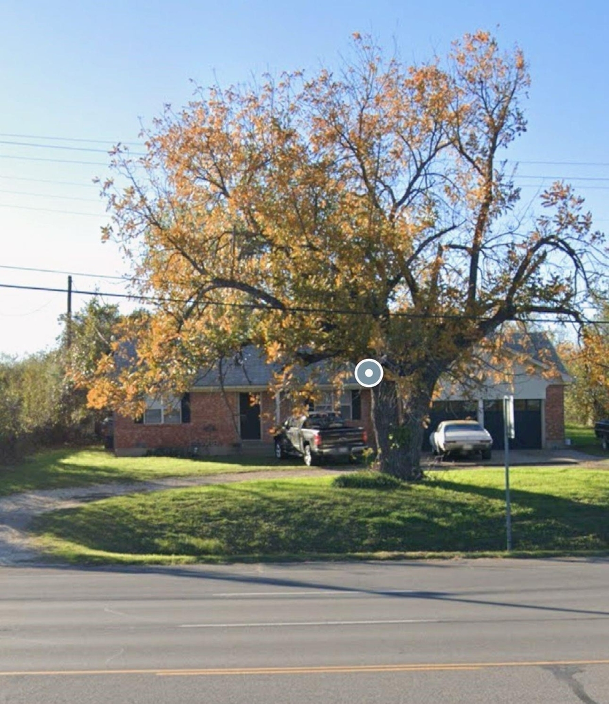 117 N Broadway Street - Photo 0