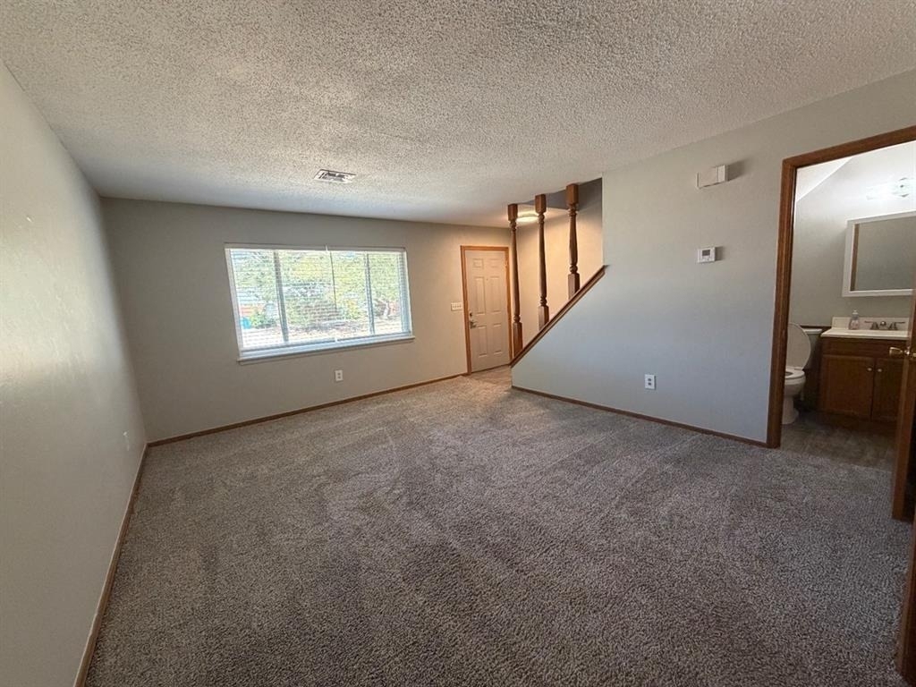 2616 Elwood Drive - Photo 3