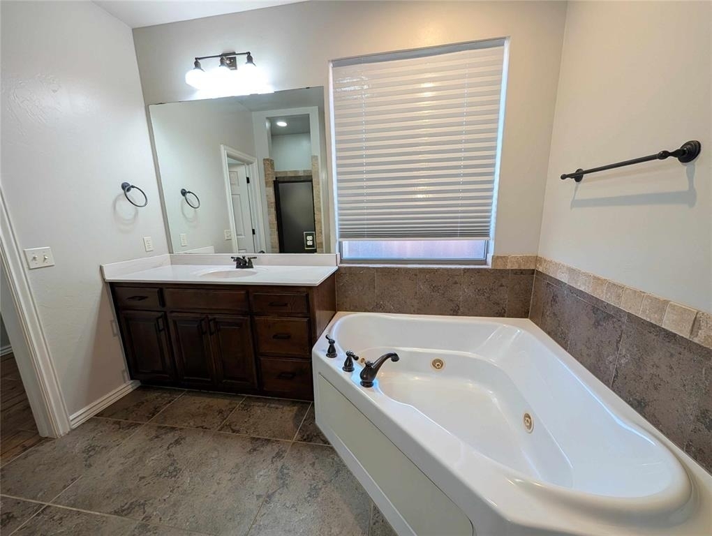2416 Nw 153rd Street - Photo 12