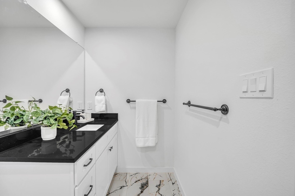 5806 Bryan Parkway - Photo 23