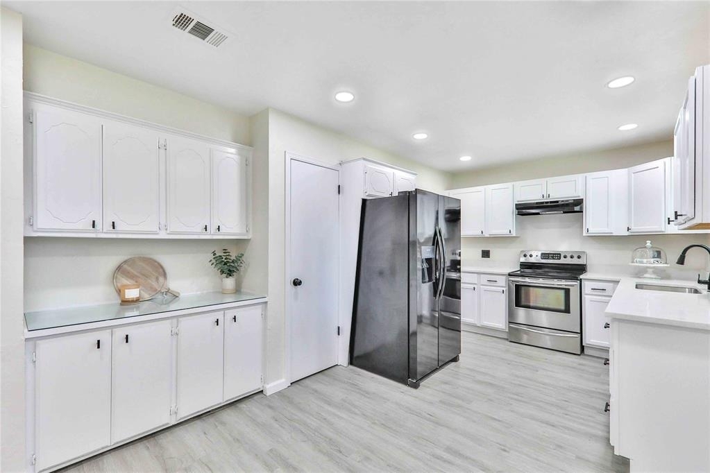 512 Morgan Drive - Photo 2
