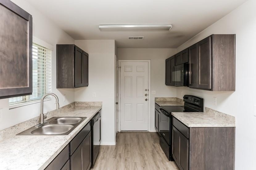 3621 Joshua Street - Photo 4