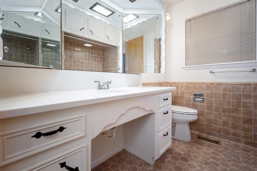 2321 Nw 48th Street - Photo 1