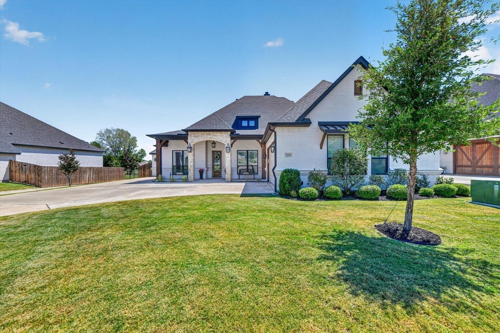 1213 Crown Valley Drive - Photo 0