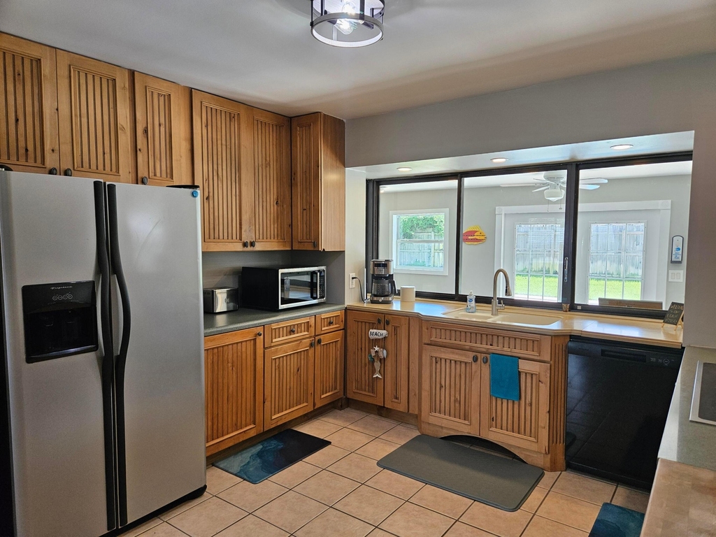 1590 Ne 23rd Terrace - Photo 7