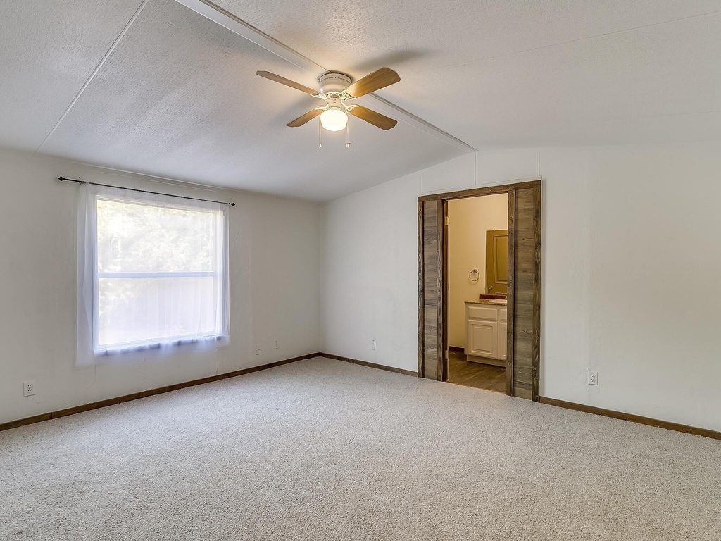 1802 Whispering Oaks Street - Photo 12