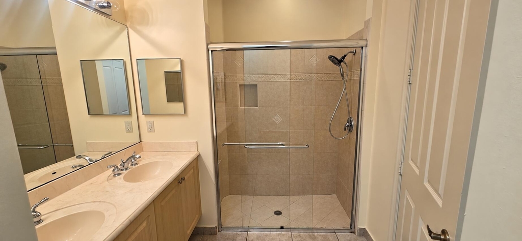 204 Mariner Bay Boulevard - Photo 6