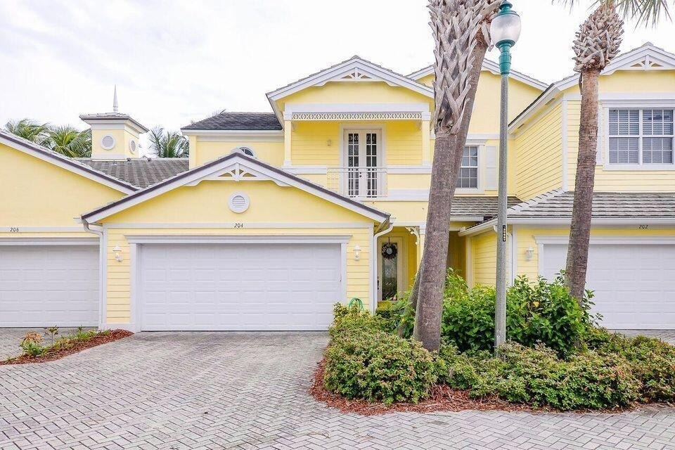 204 Mariner Bay Boulevard - Photo 0