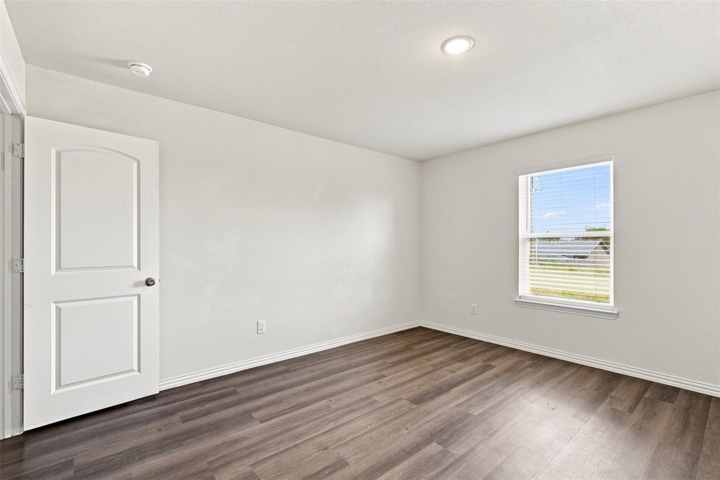 413 E Hull Street - Photo 17