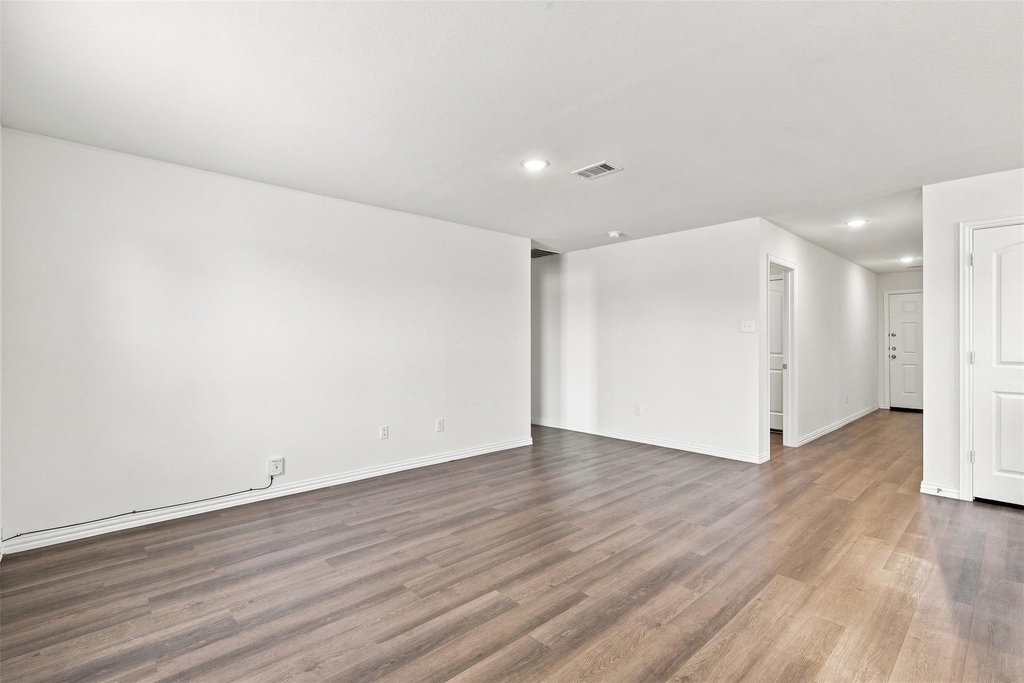 413 E Hull Street - Photo 10