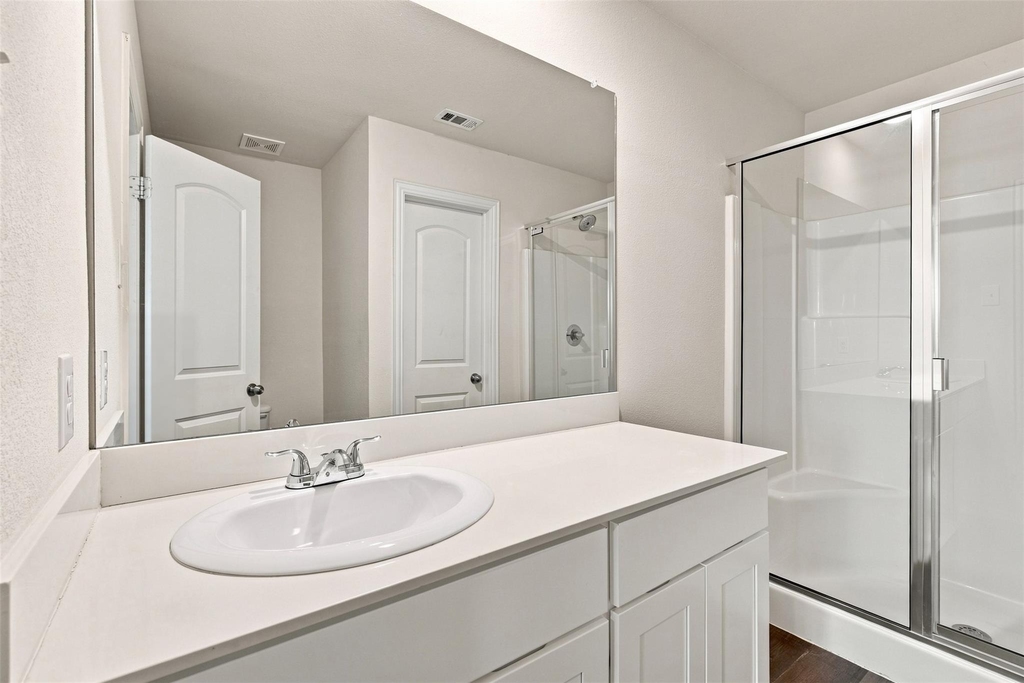 413 E Hull Street - Photo 19