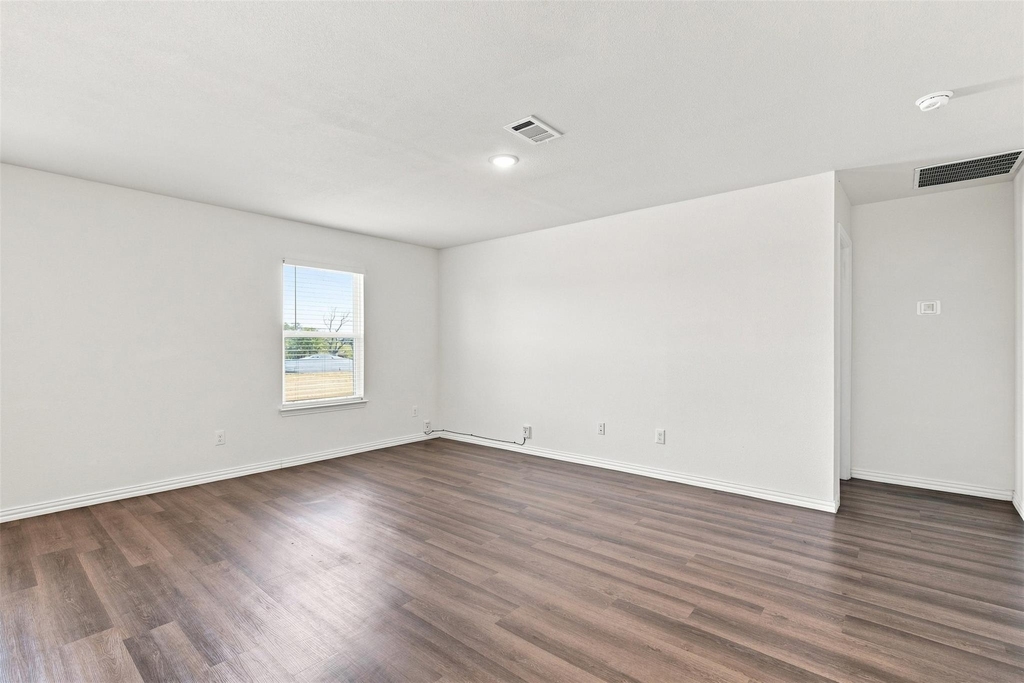 413 E Hull Street - Photo 18