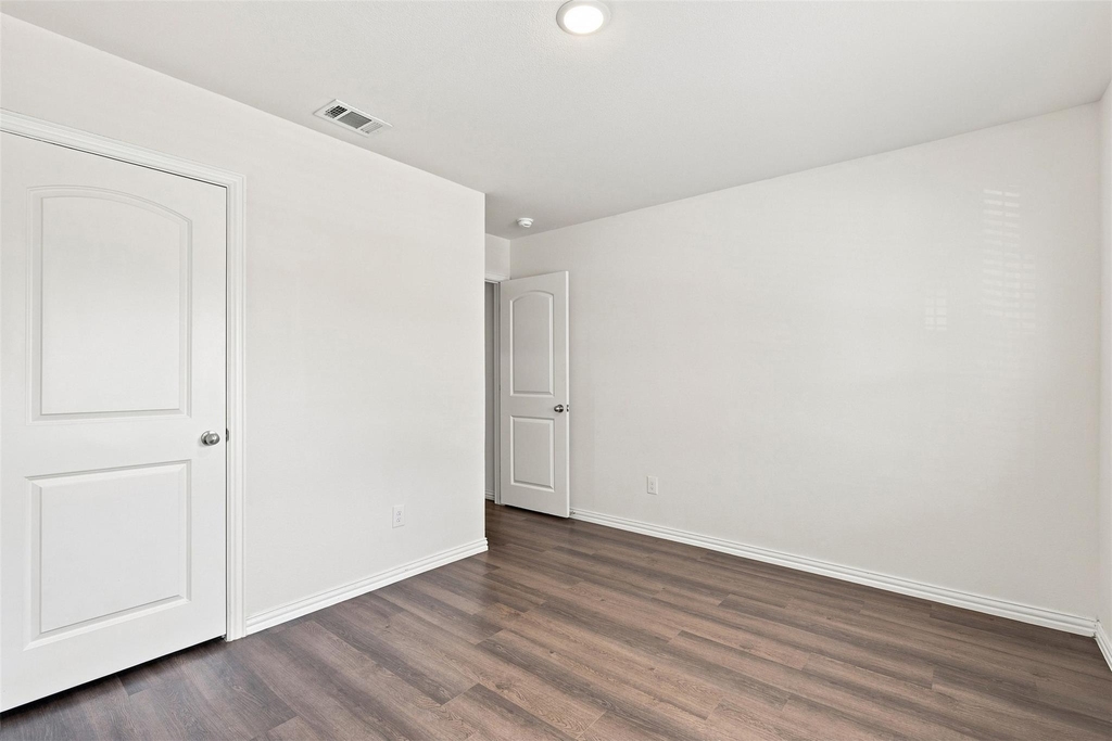 413 E Hull Street - Photo 11