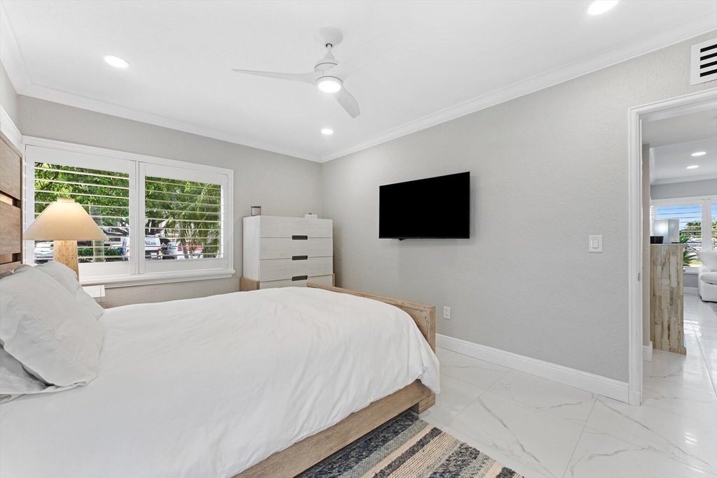 990 Casuarina Road - Photo 11