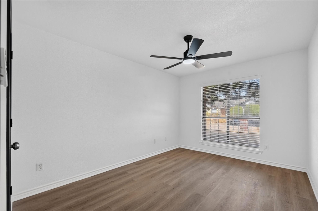 4052 Saint Christopher Lane - Photo 11