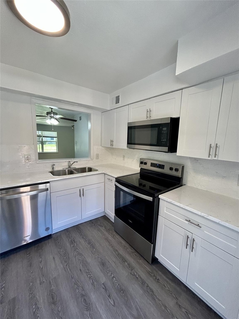 3616 Parkridge Drive - Photo 1