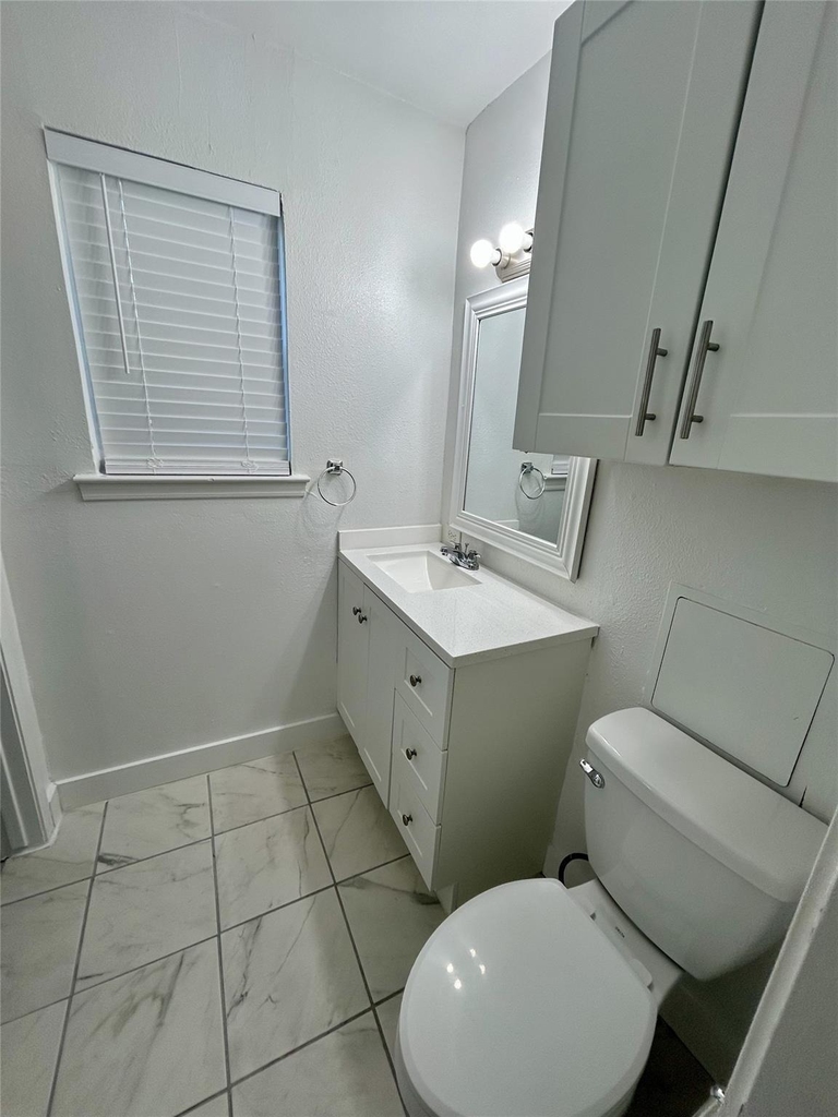 3616 Parkridge Drive - Photo 2