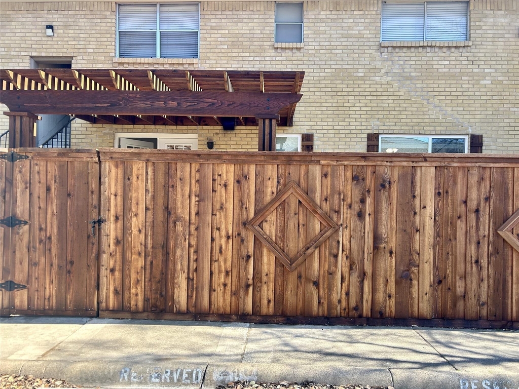 3616 Parkridge Drive - Photo 9