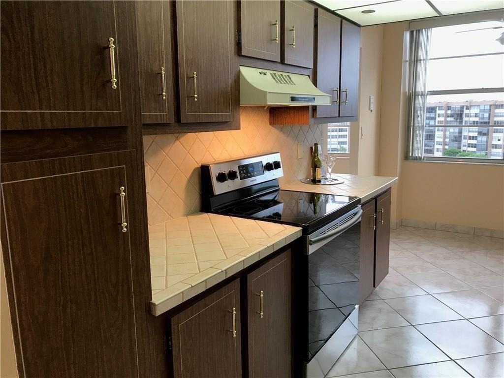 1300 Saint Charles Place - Photo 8