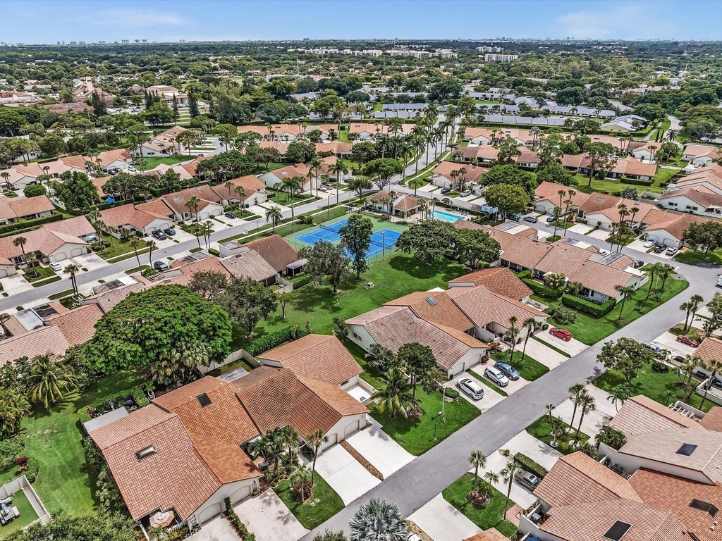 21578 Altamira Avenue - Photo 50
